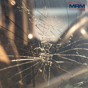 How Minor Windshield Damage Becomes a Major Problem for Newmarket Drivers