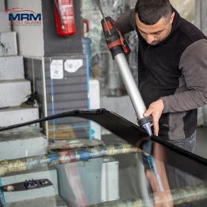 auto glass repair